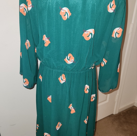 PRETTY DRESS !! - Picture 2 of 6